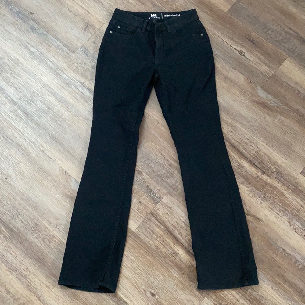 Lee Riders size 6M midrise bootcut black jeans